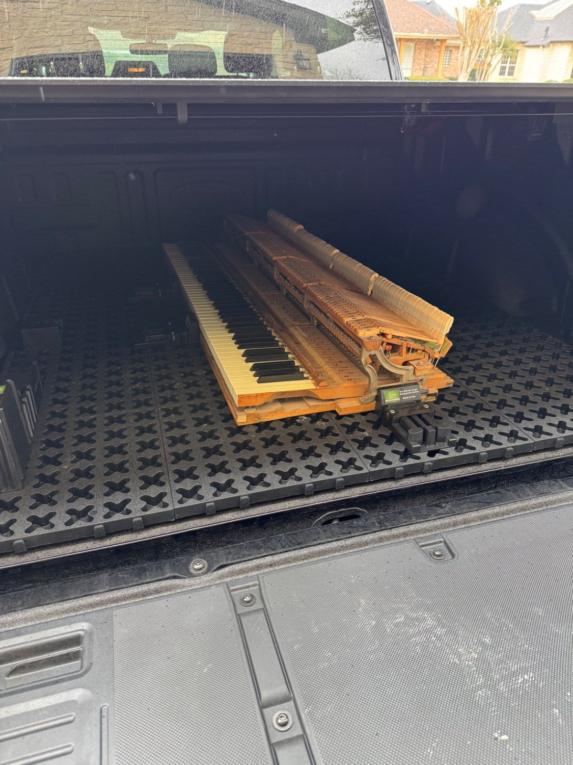 Transport Delicate Piano Parts with Tmat Adjustable Blockers